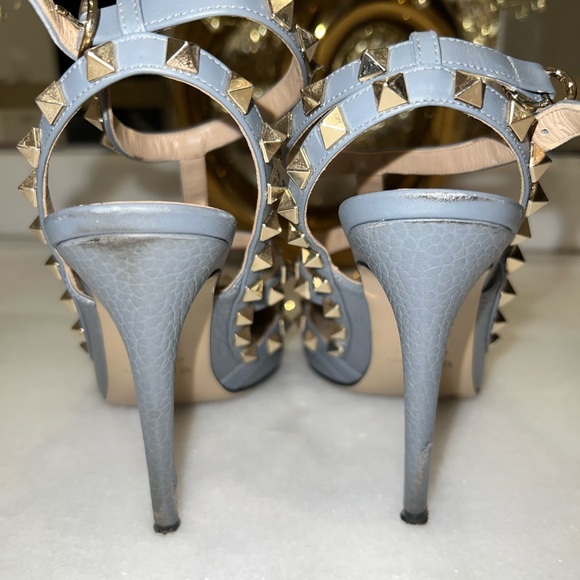 Valentino Rockstud Heels size 37 1/2 - Picture 6 of 6
